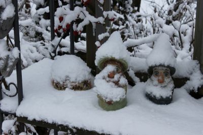 Zwerge mit Schneehaube